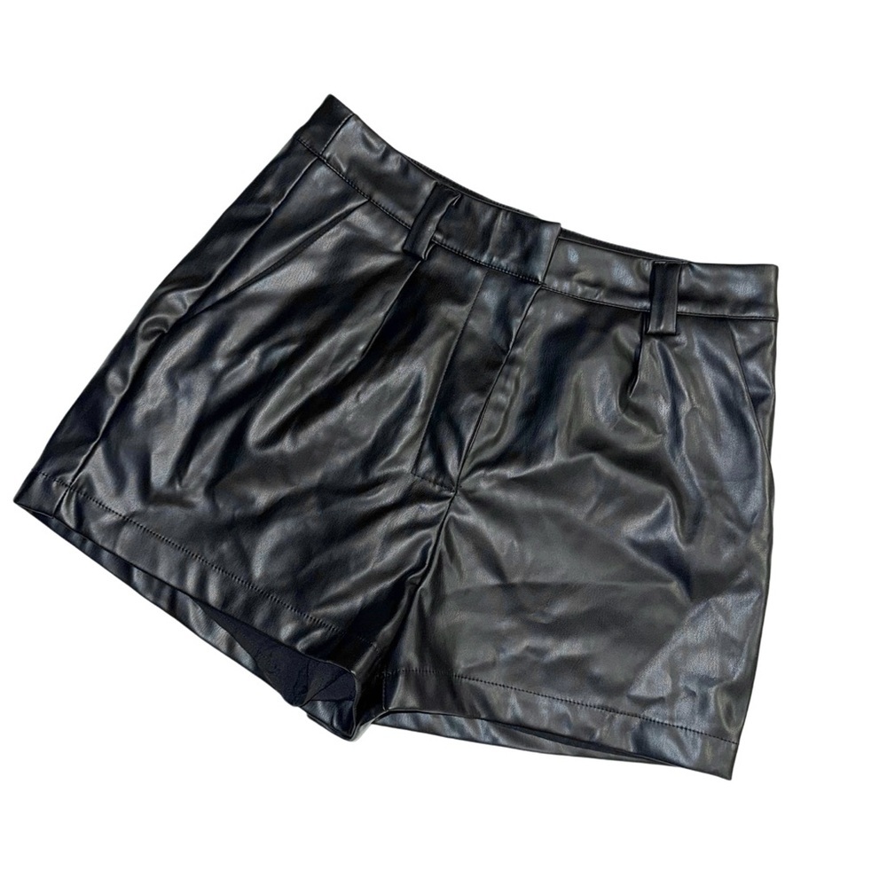 NWOT Black Faux Leather Shorts Size M